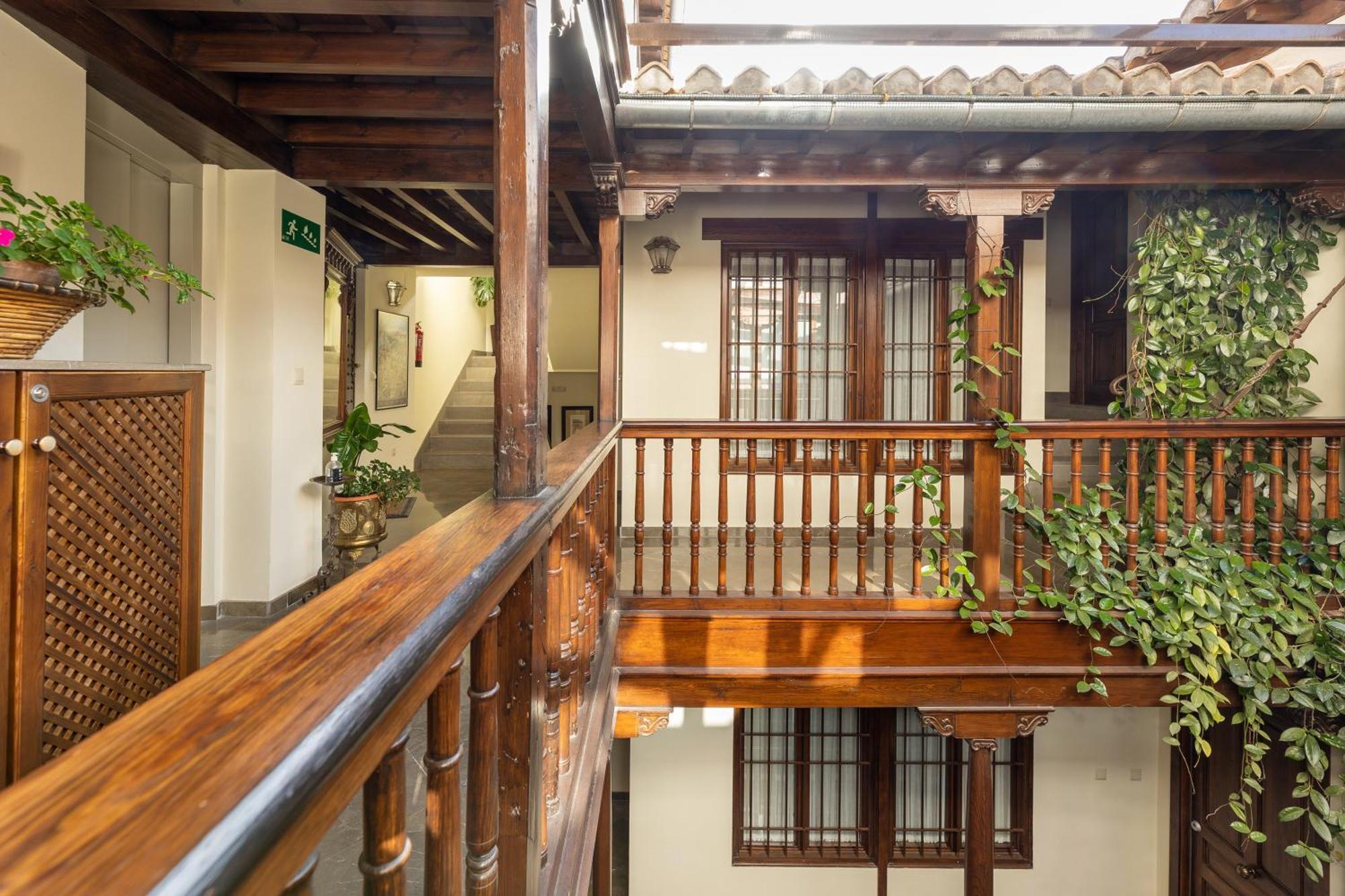 Apartamentos En Pleno Centro, Aljibe Rodrigo Del Campo 2C Granada Exteriér fotografie