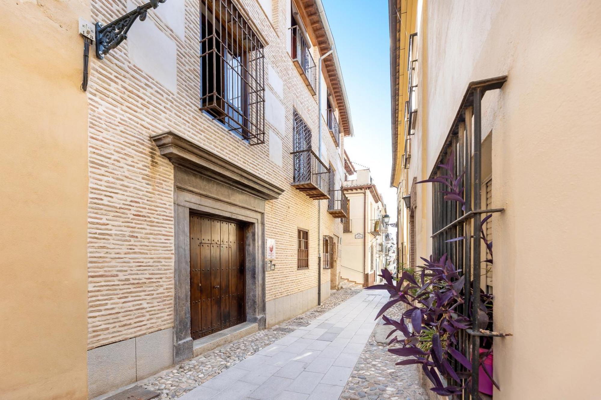 Apartamentos En Pleno Centro, Aljibe Rodrigo Del Campo 2C Granada Exteriér fotografie