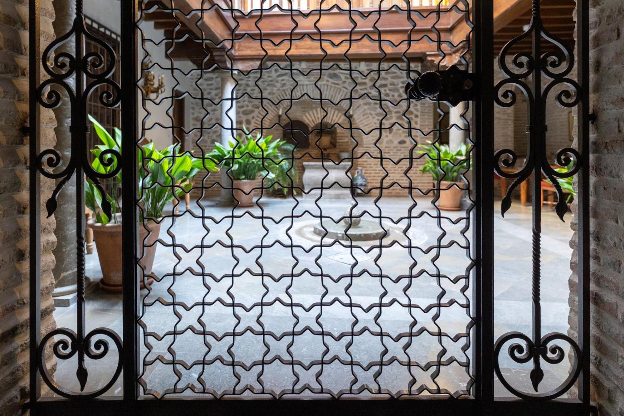 Apartamentos En Pleno Centro, Aljibe Rodrigo Del Campo 2C Granada Exteriér fotografie
