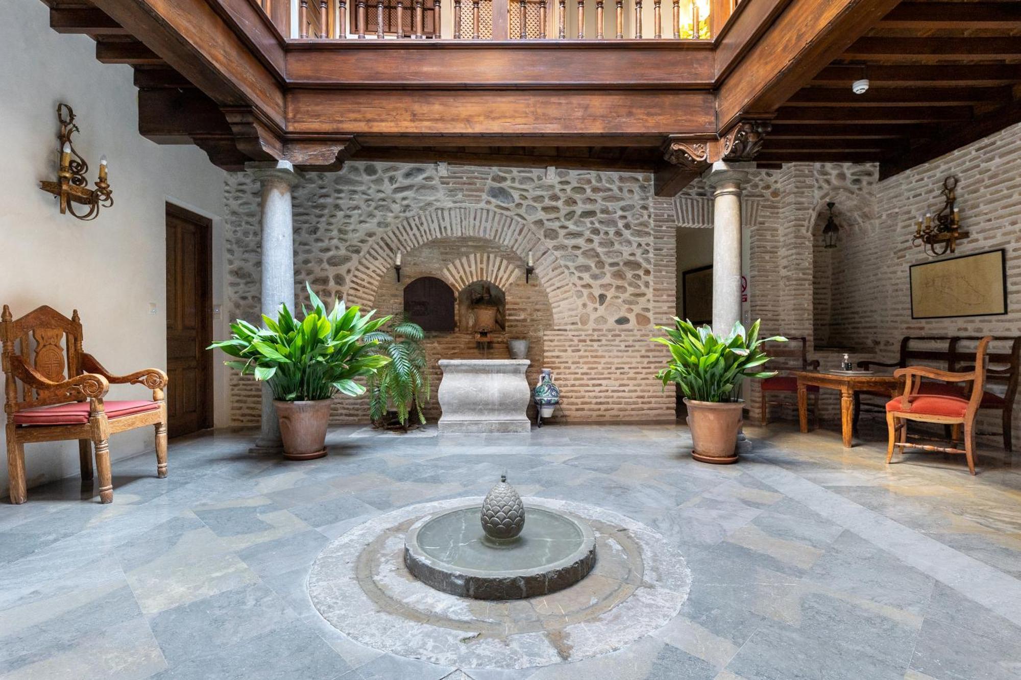 Apartamentos En Pleno Centro, Aljibe Rodrigo Del Campo 2C Granada Exteriér fotografie